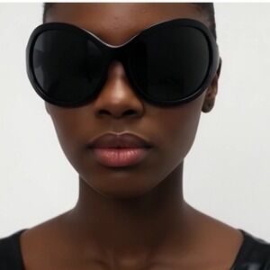 Dark Black Round Frame Women Sunglasses curved bridge Lentes Gafas Mujeres Nuevo